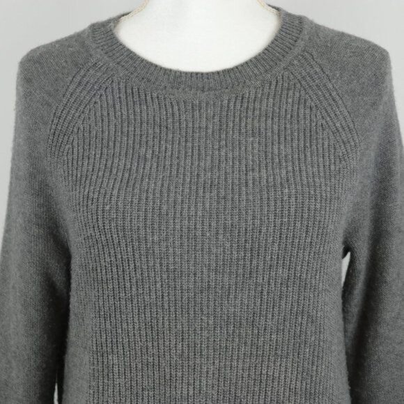 J. Crew Women's XS Gray Merino Wool Ribbed Crewneck 3/4 Raglan Sleeve Sweater - Picture 2 of 8